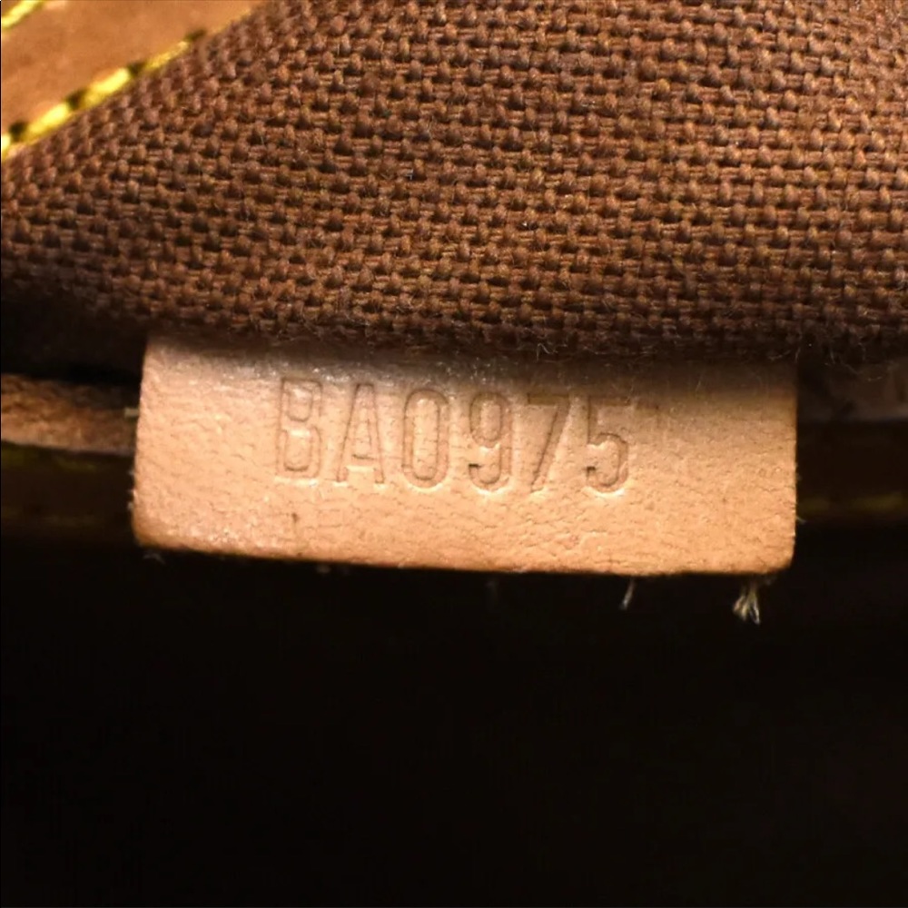 Louis Vuitton Alma Hand Bag - Picture 3 of 11
